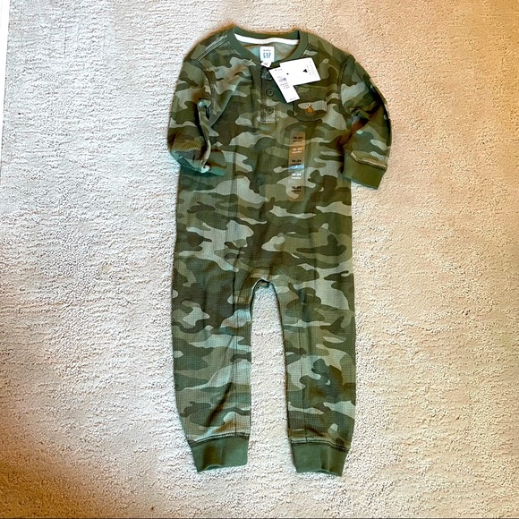 NWT! Baby GAP Camo Onsie - Picture 1 of 2